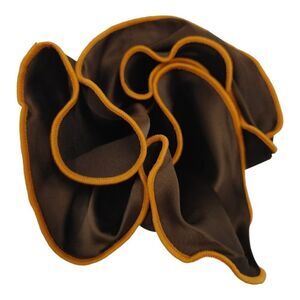 MEN'S ROUND HANKY POCKET SQUARE.